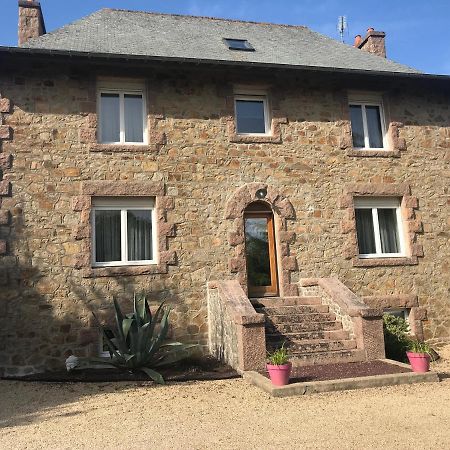 Bed and Breakfast La Jackal Ploubezre Екстер'єр фото