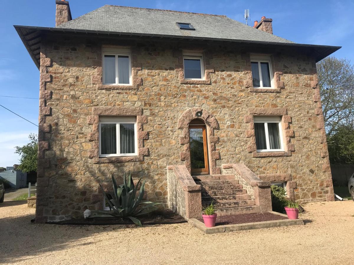 Bed and Breakfast La Jackal Ploubezre Екстер'єр фото